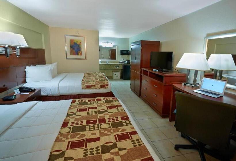 غرفة قياسية مطلة على المتنزه, Ramada By Wyndham Flamingo Water Park