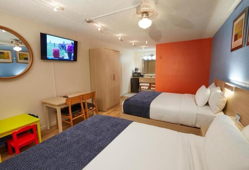 スーペリアールーム, Ramada By Wyndham Flamingo Water Park
