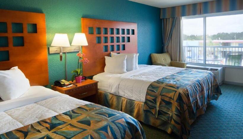スイート, Ramada By Wyndham Flamingo Water Park
