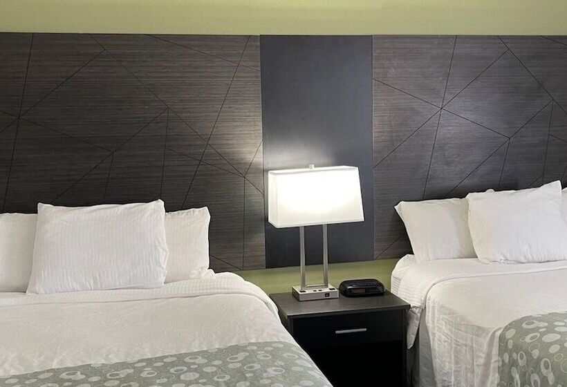 스탠다드 룸 더블 침대 2개, La Quinta Inn By Wyndham Cincinnati North