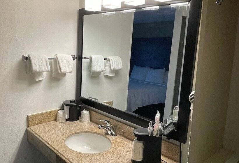 스위트 킹사이즈 침대, La Quinta Inn By Wyndham Cincinnati North