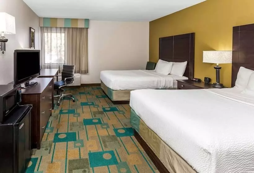 Deluxe-huone, La Quinta Inn By Wyndham Sheboygan