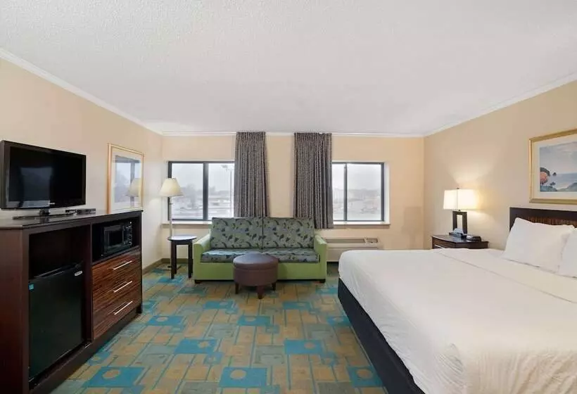 デラックスルーム, La Quinta By Wyndham Jackson