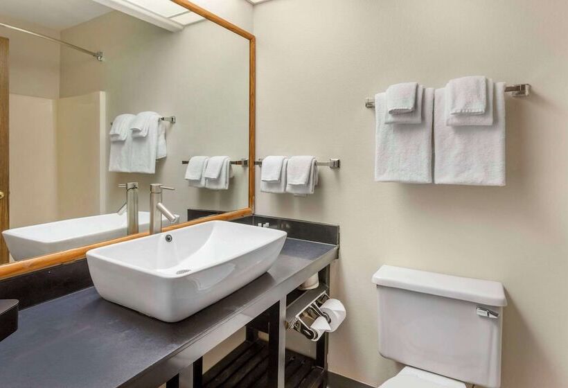 سوییت, Quality Inn & Suites Fillmore I15