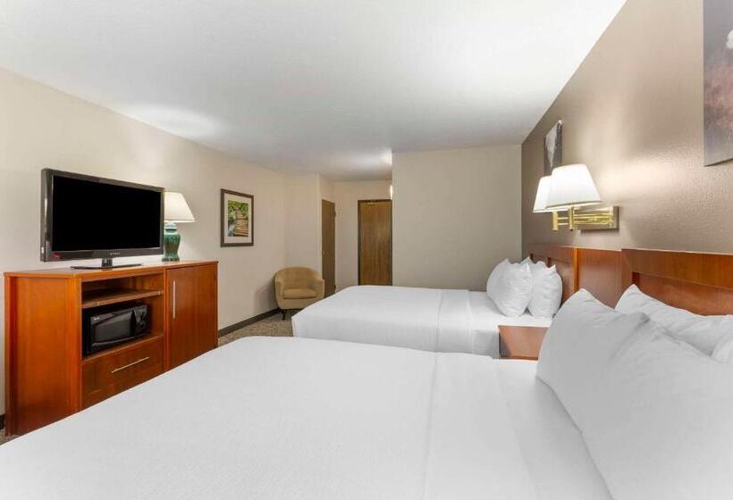 Номер Стандарт, Quality Inn & Suites Fillmore I15