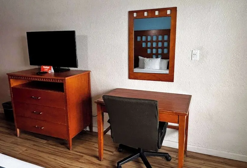 اتاق استاندارد, Ramada By Wyndham Flamingo Water Park