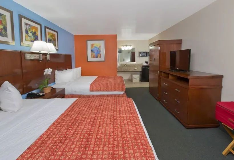 اتاق لوکس, Ramada By Wyndham Flamingo Water Park