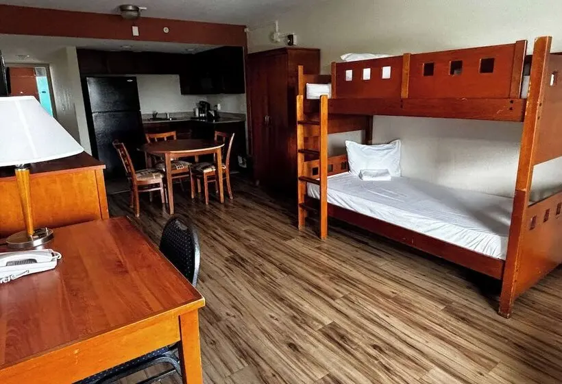 سوییت, Ramada By Wyndham Flamingo Water Park