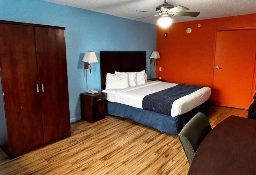 اتاق استاندارد با تخت بزرگ, Ramada By Wyndham Flamingo Water Park
