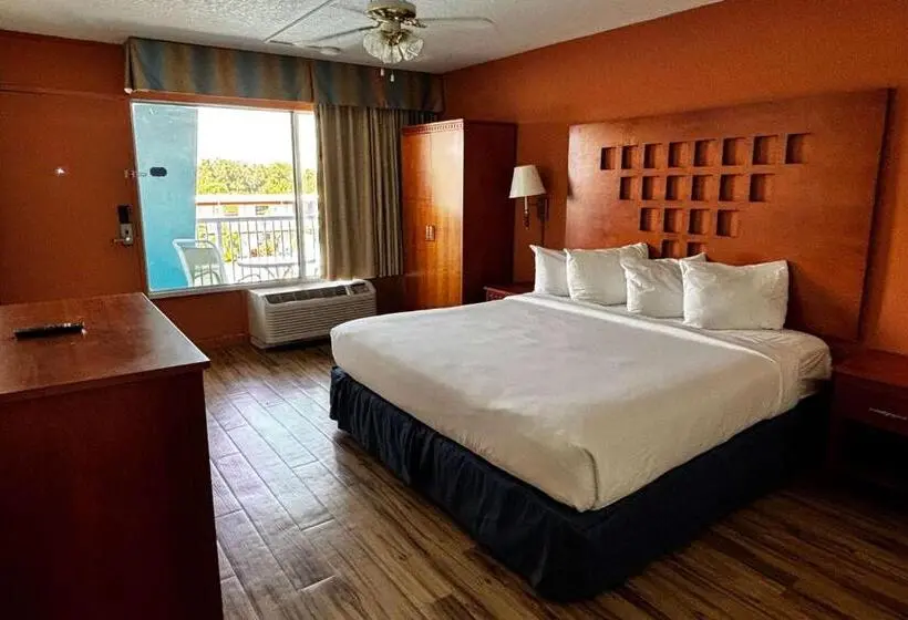 سوئیت با تخت بزرگ, Ramada By Wyndham Flamingo Water Park