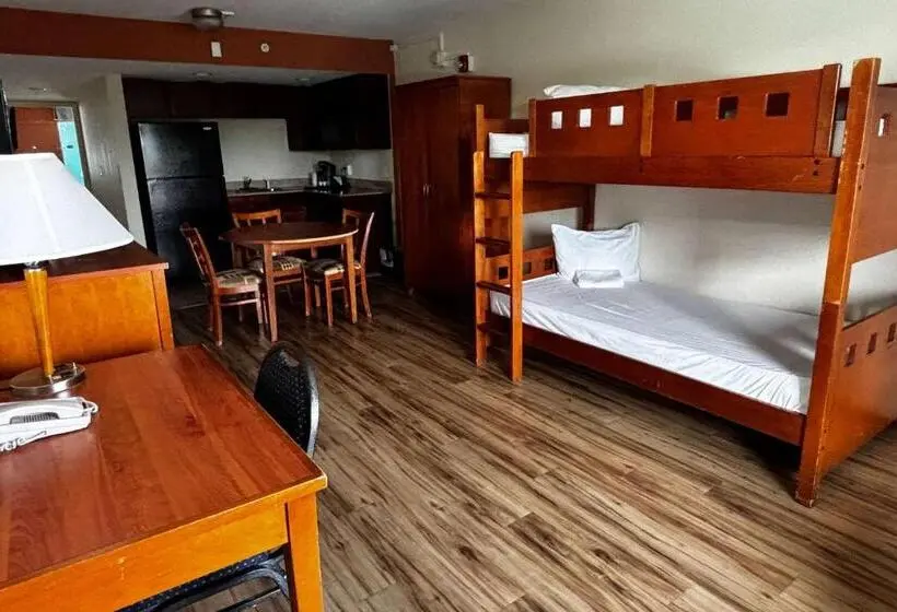 سوئیت با تخت بزرگ, Ramada By Wyndham Flamingo Water Park