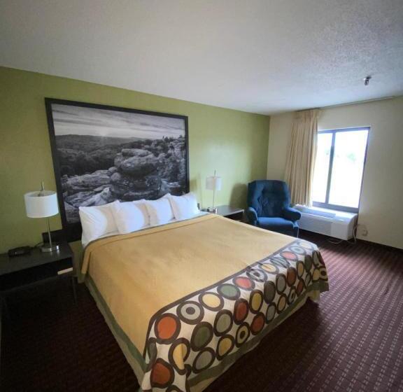 חדר סטנדרט עם מיטת קינג, Super 8 By Wyndham Metropolis