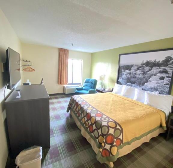 חדר סטנדרט, מיטת קינג, מותאם לאדם עם מוגבלויות, Super 8 By Wyndham Metropolis