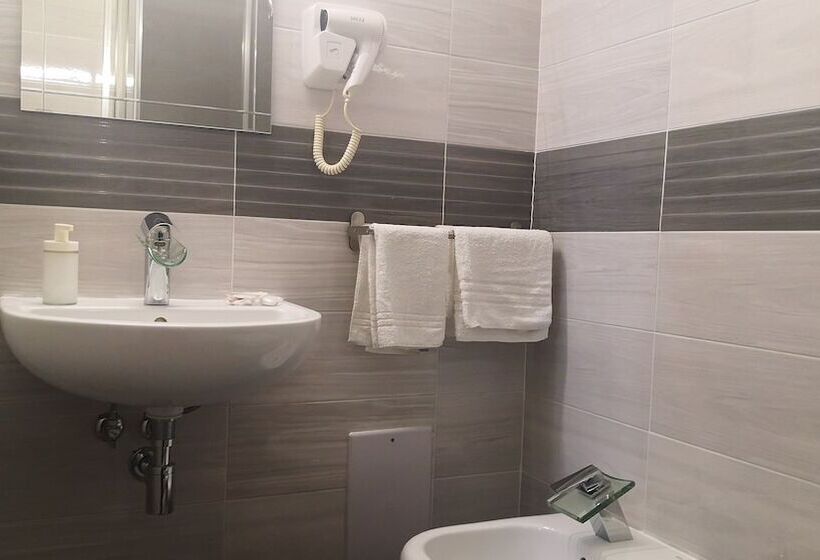 Трехместный Номер Superior, B And B Living