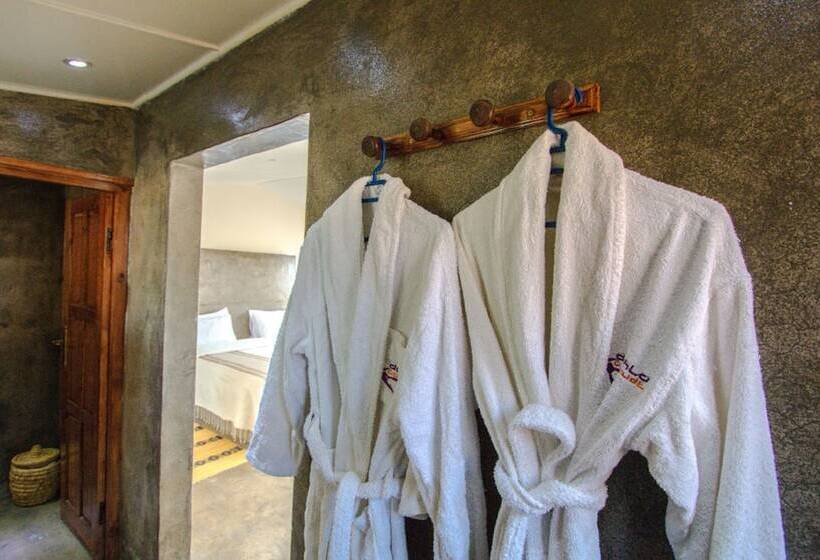 スタンダードバンガロー, Dakhla Attitude