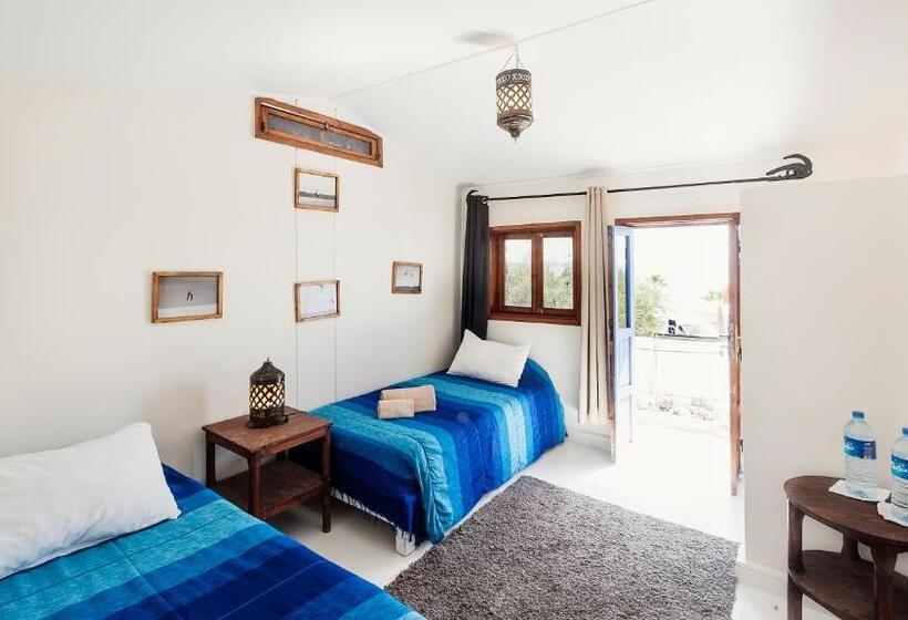 スタンダードバンガロー, Dakhla Attitude