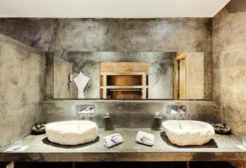 スタンダードバンガロー, Dakhla Attitude