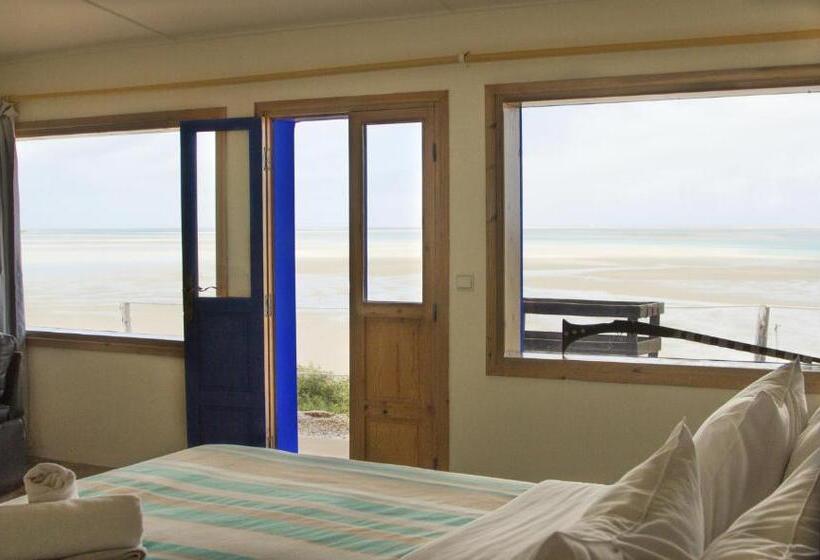 スタンダードバンガロー, Dakhla Attitude