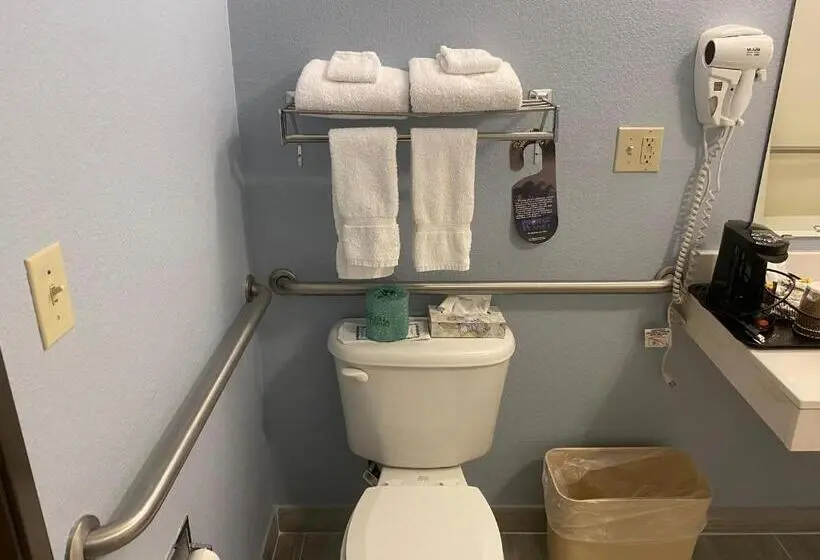 Standard-invahuone, Garnett Hotel & Rv Park