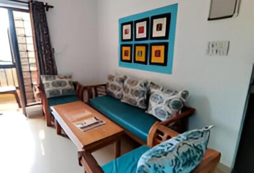 דירת חדר נוף לבריכה, Ronne S 2bhk Lagoon Apartment  Calangute