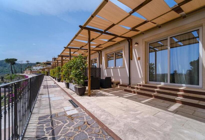 Апартаменты 3 Спальни, Don Vittorio Country Village