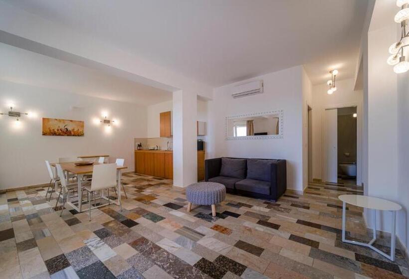 Апартаменты 3 Спальни, Don Vittorio Country Village