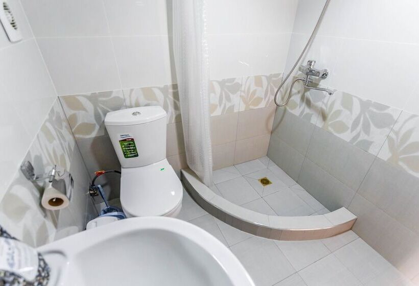 スタンダードトリプルルーム, Suzani Samarkand