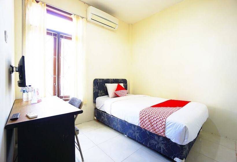 Quarto Estandar Individual, Oyo 1292 Lieke Residence