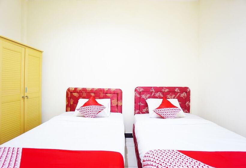 Quarto Estandar, Oyo 1292 Lieke Residence