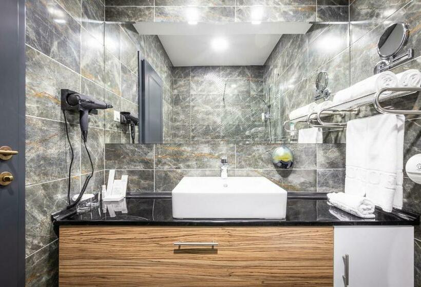 اتاق لوکس, Sky Gevgelija