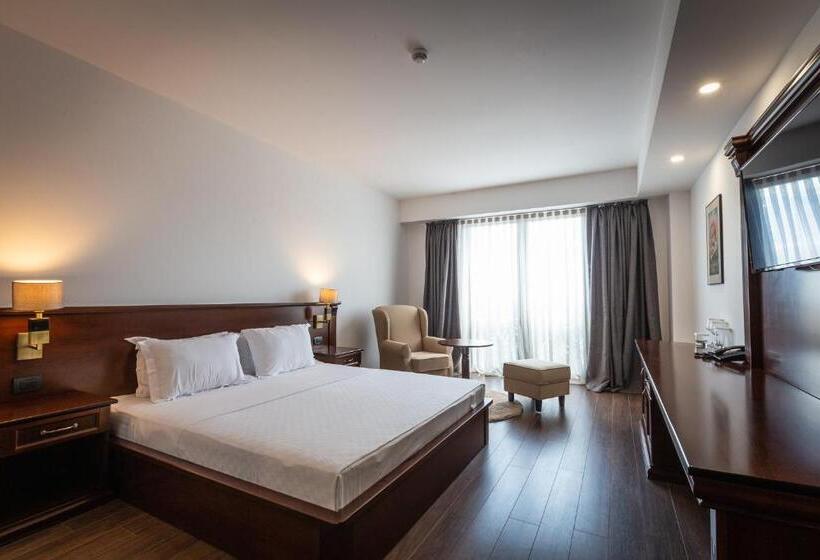 اتاق لوکس, Sky Gevgelija