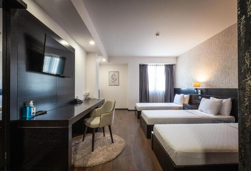 اتاق استاندارد سه نفره, Sky Gevgelija