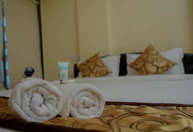 غرفة قياسية, Lalsai Residency Andheri