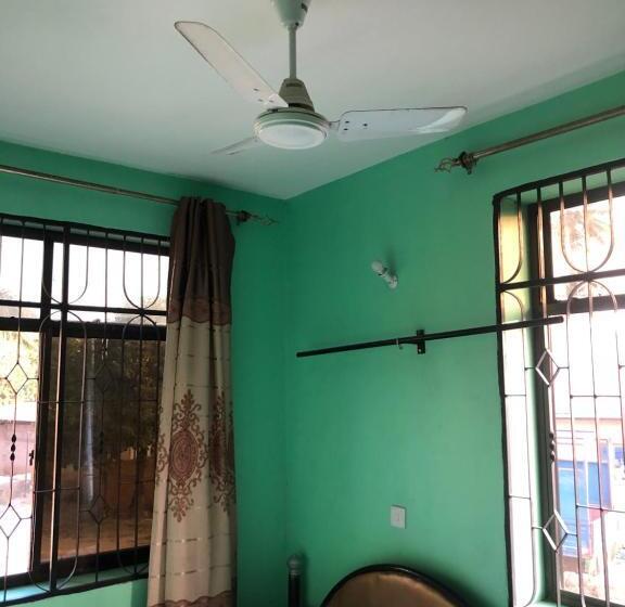اتاق استاندارد یک نفره, Kiishi Guest House And Apartment