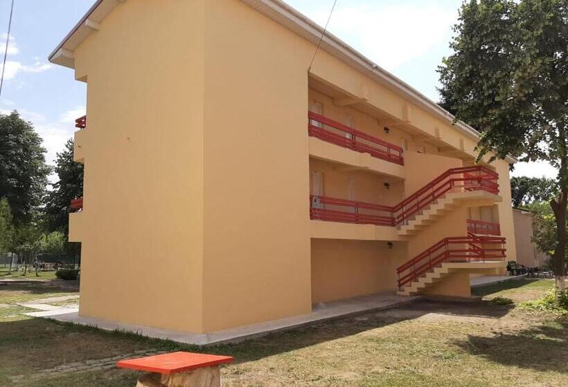 غرفة قياسية, Complex Marea Neagra