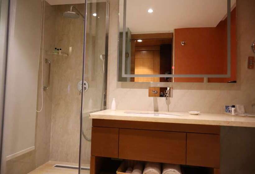 اتاق لوکس, Regenta Central Rs Chennai Omr Sipcot