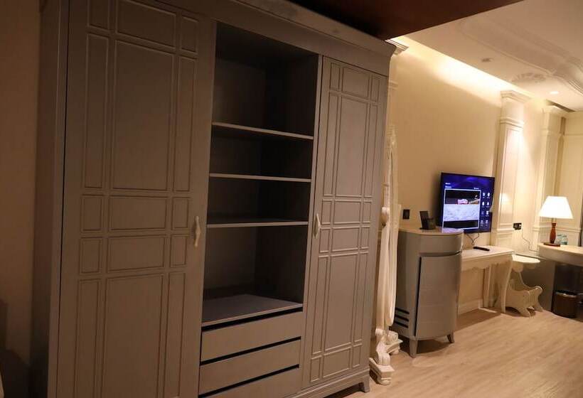 سوئیت با تخت بزرگ, Regenta Central Rs Chennai Omr Sipcot