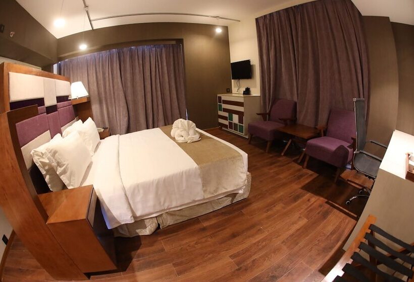 Suite Queen Bed, Regenta Central Rs Chennai Omr Sipcot