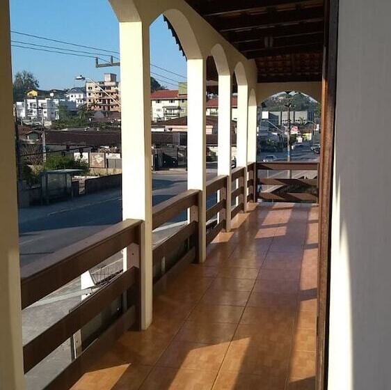 공동 객실, Hostel Mundo