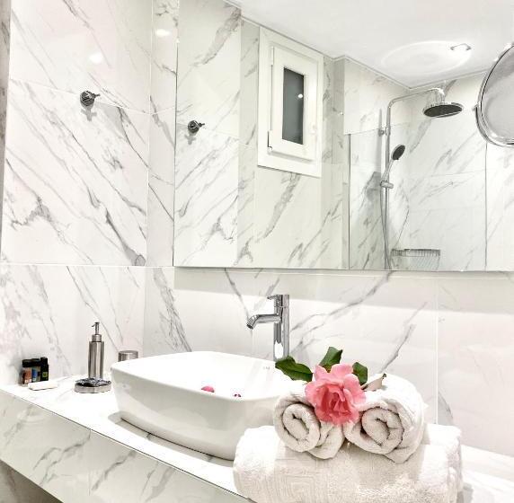 Полулюкс Повышенной Комфортности, Ccb Ionian Suites By Bruskos