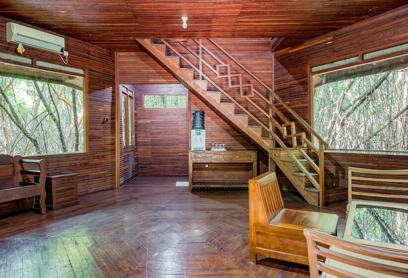 Семейный Номер, Reddoorz Resort @ Taman Wisata Mangrove