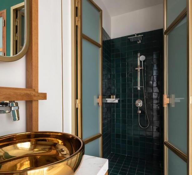 プールの見えるデラックスルーム, Baan Pomphet