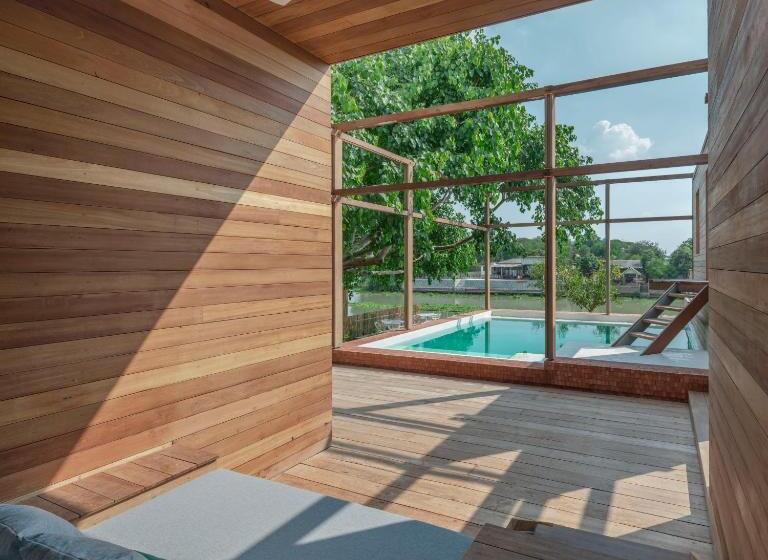 プールの見えるデラックスルーム, Baan Pomphet