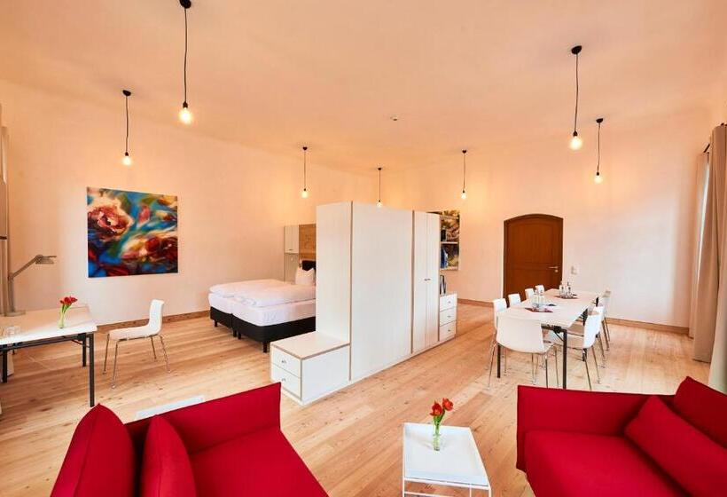 套房, Post Berching