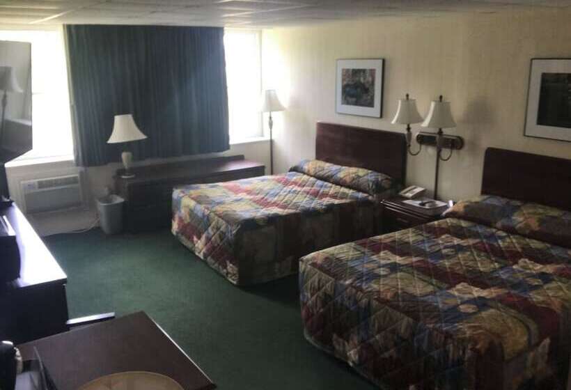带2个双人床的标准工作室, Baxter Park Inn