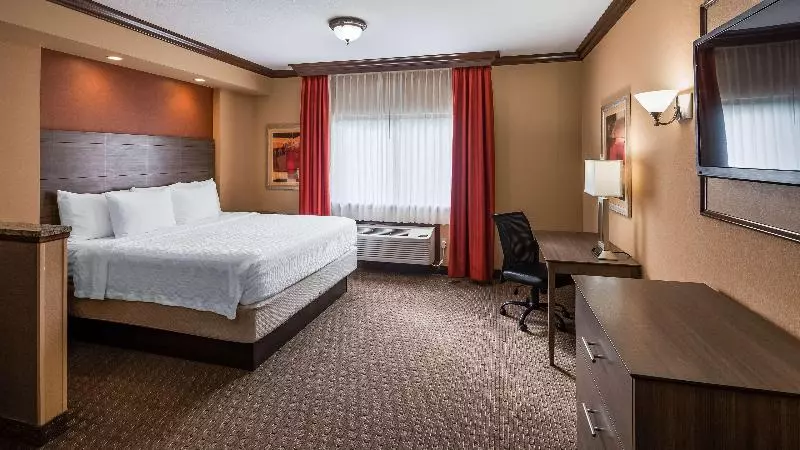 سوئیت با تخت بزرگ, Best Western Plus North Canton Inn & Suites