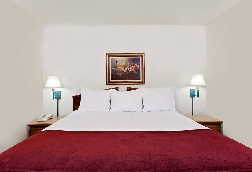 스위트 킹사이즈 침대, Days Inn By Wyndham San Angelo