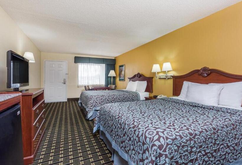 스탠다드 룸, Days Inn & Suites By Wyndham Warner Robins Near Robins Afb