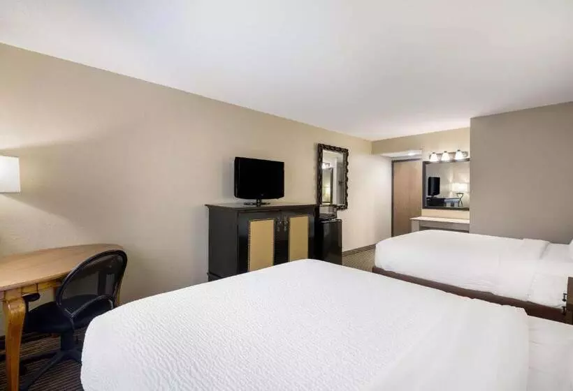 スタンダードルーム, Revel Hotel Minot   Surestay Collection By Best Western