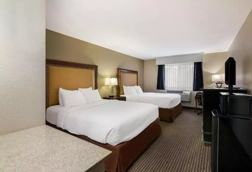 スタンダードルーム, Revel Hotel Minot   Surestay Collection By Best Western